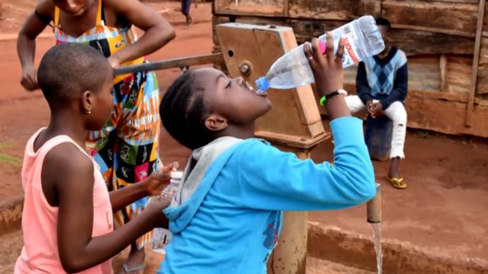 新冠疫情凸显喀麦隆清洁用水短缺问题