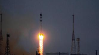 俄罗斯“联盟-2”号运载火箭携带36颗通信卫星成功发射