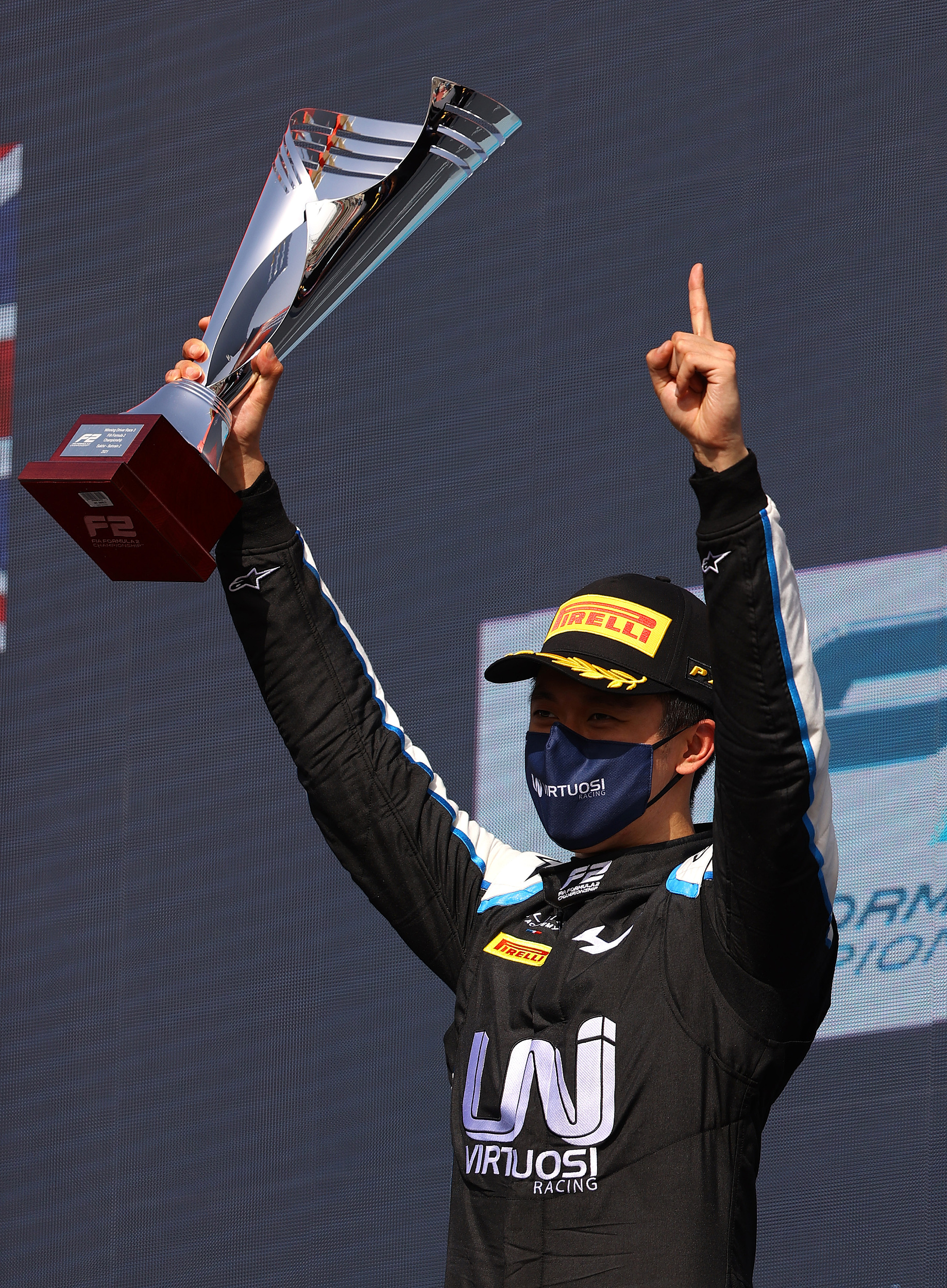 体坛联播|中国小将周冠宇f2赛车夺冠,德拉蒙德加盟湖人