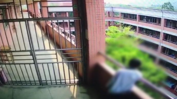广东惠东警方通报：一高三学生在学校坠亡，排除他杀