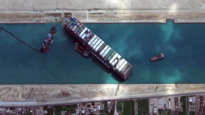 台湾船搁浅苏伊士运河图片