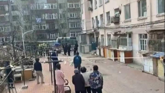 辽宁大连一民宅疑天然气爆燃， 两人受伤