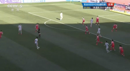 第31分钟,张馨破门,中国女足1比0领先韩国女足。