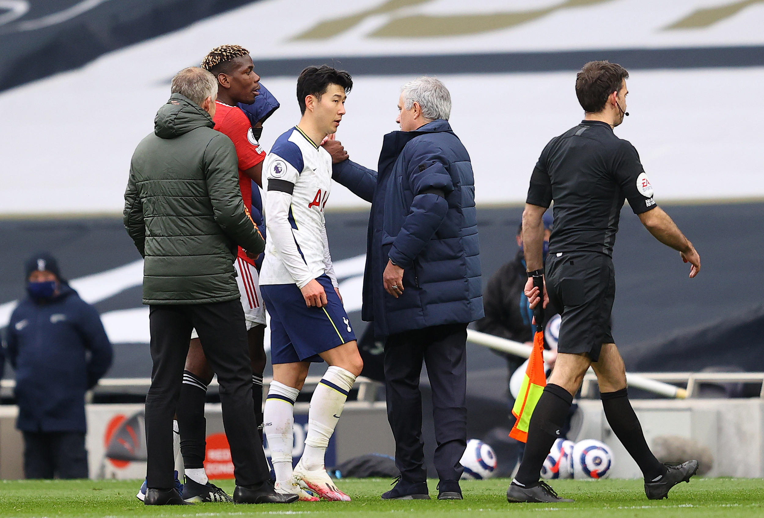 孙兴慜“翻滚表演”引发谐音梗骂战，他远比自己的人设更狡猾