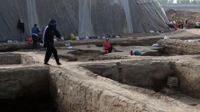 菏泽发现156座汉墓，实拍发掘现场
