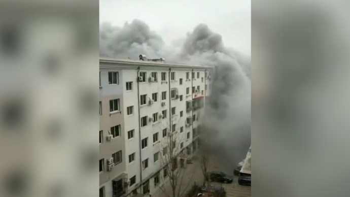 辽宁丹东一干洗店发生火灾，3人死亡