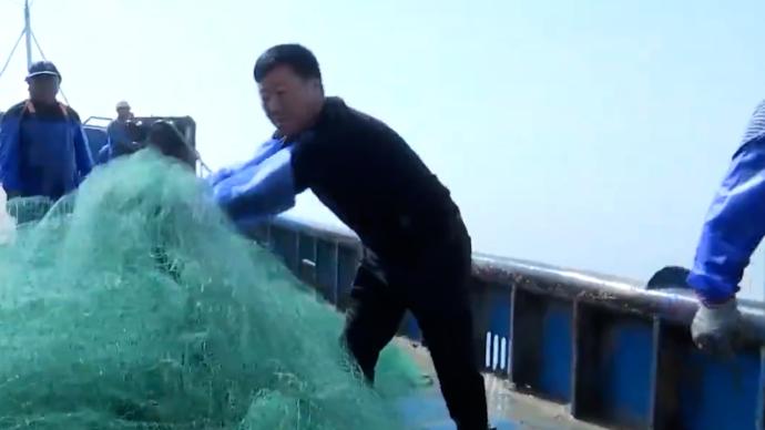 中国渔民捞获黑色奇怪物体，竟是境外间谍窃密装置