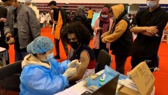 高校师生接种新冠疫苗，也门留学生点赞中国