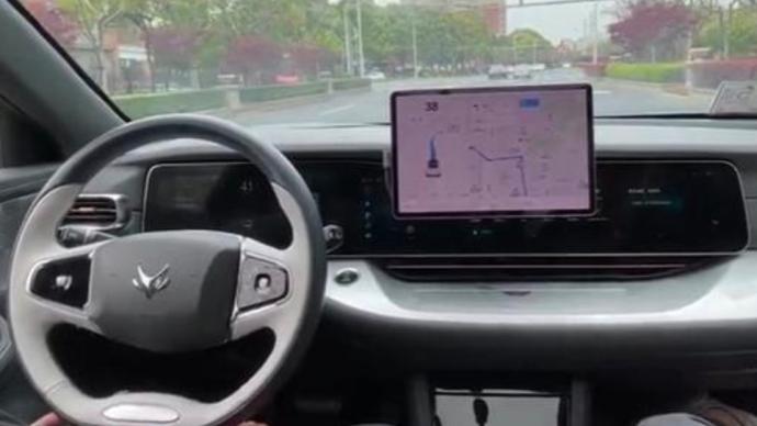华为自动驾驶车首次公开试乘：可在城区千公里无干预驾驶