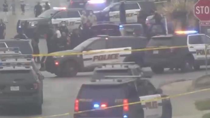 美国得克萨斯州圣安东尼奥发生枪击事件，已致2死2伤