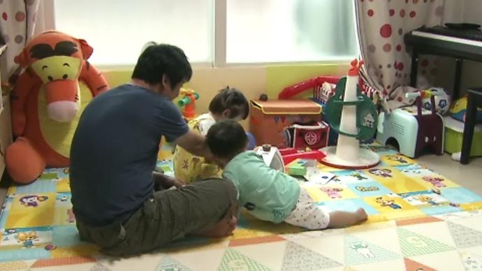 韩媒：2021年3月韩国“全职爸爸”人数创下新高