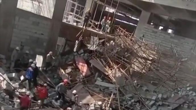 江苏新沂一在建项目脚手架坍塌致多名工人受伤，2人伤势严重