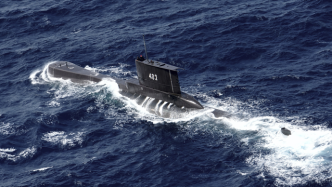 印尼潜艇失踪53人生死未卜，军方：氧气还能撑两天