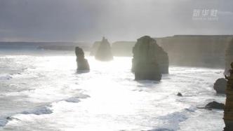 受海水侵蚀影响，澳大利亚十二门徒岩相继风化消失