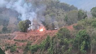 缅甸军方与克伦族武装在泰缅边境发生冲突，泰国组织边民撤离