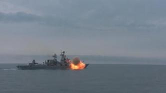 俄“莫斯科”号导弹巡洋舰在黑海试射反舰巡航导弹