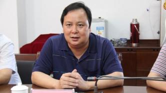 广西来宾兴宾区法院原院长曾文光被查，去年被降级并责令退休