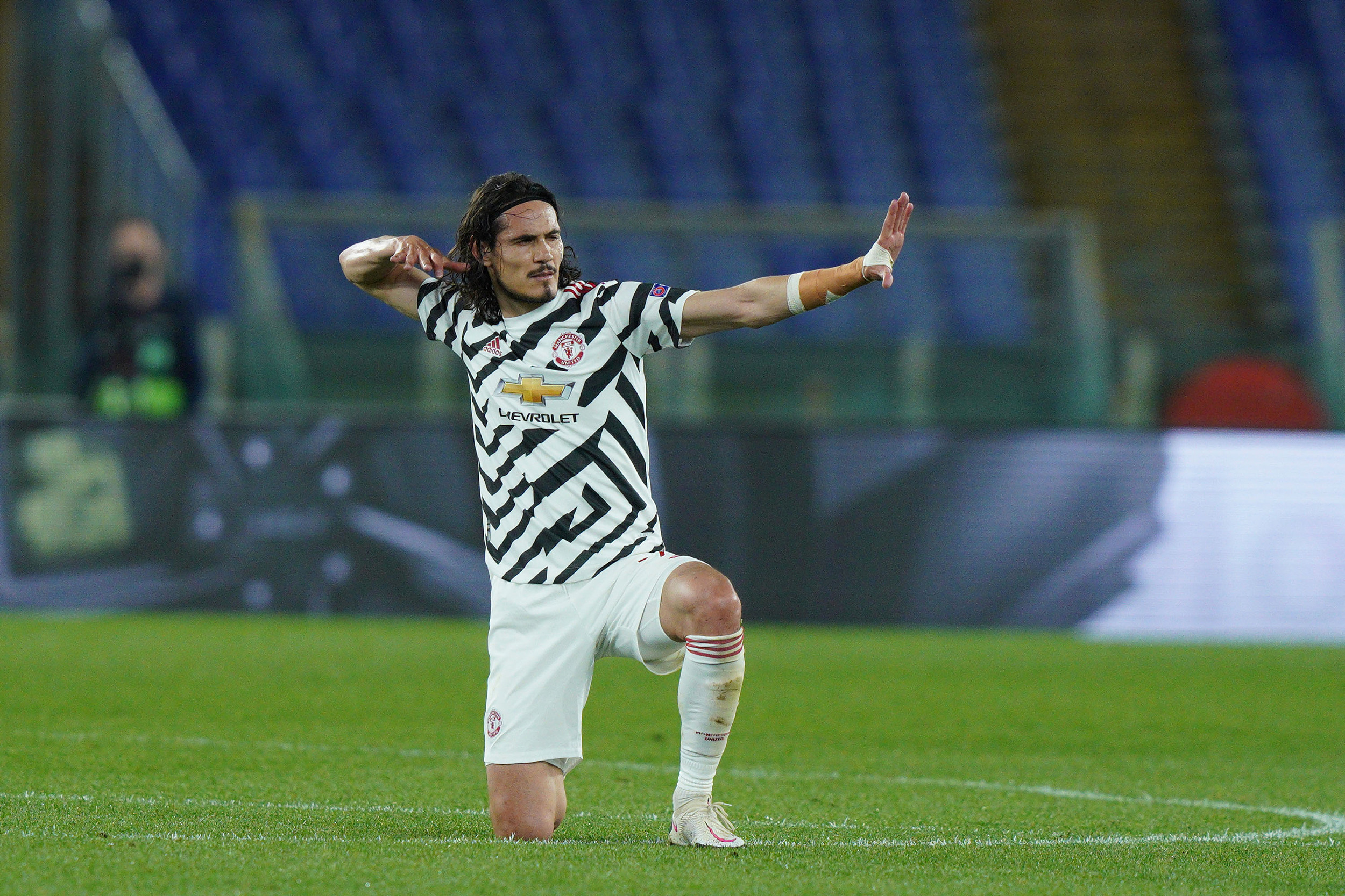 卡瓦尼梅开二度.