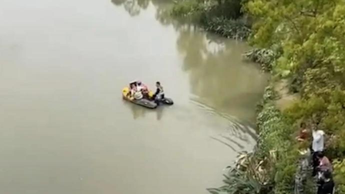 江苏两少年起争执一人投河一人下河救助，双双溺亡
