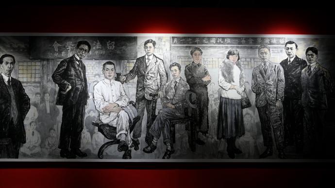 巨幅国画长卷《求索》亮相，看缕缕“曙光”在毛麻仓库升起