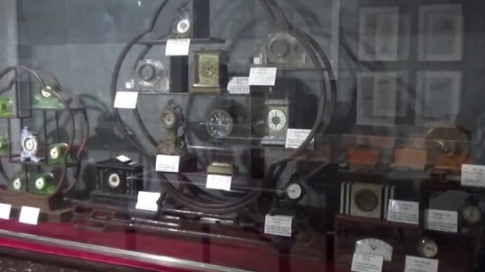 姐弟5人创办钟表博物馆：已传承4代，最老的钟表超300岁