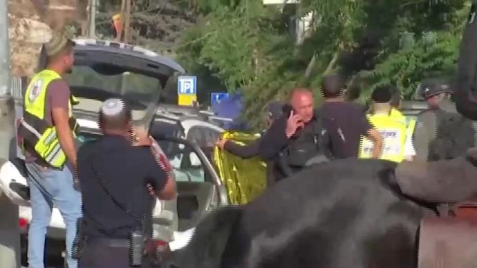 巴勒斯坦人驾车撞路障，以色列警察将其枪杀