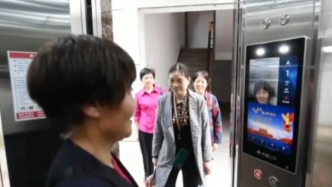 杭州一安置房小区推出“公交电梯”，每次刷1元