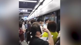 南昌地铁三号线突发故障清客，地铁客服：列车倾斜，已修复