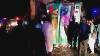 巴基斯坦一巴士翻车致13死30余伤