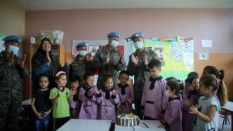黎巴嫩：中国维和官兵援助慰问当地学校