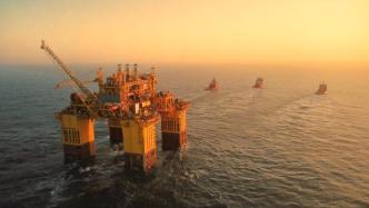 全球首座十万吨级深水半潜式生产储油平台完成安装、投产在即
