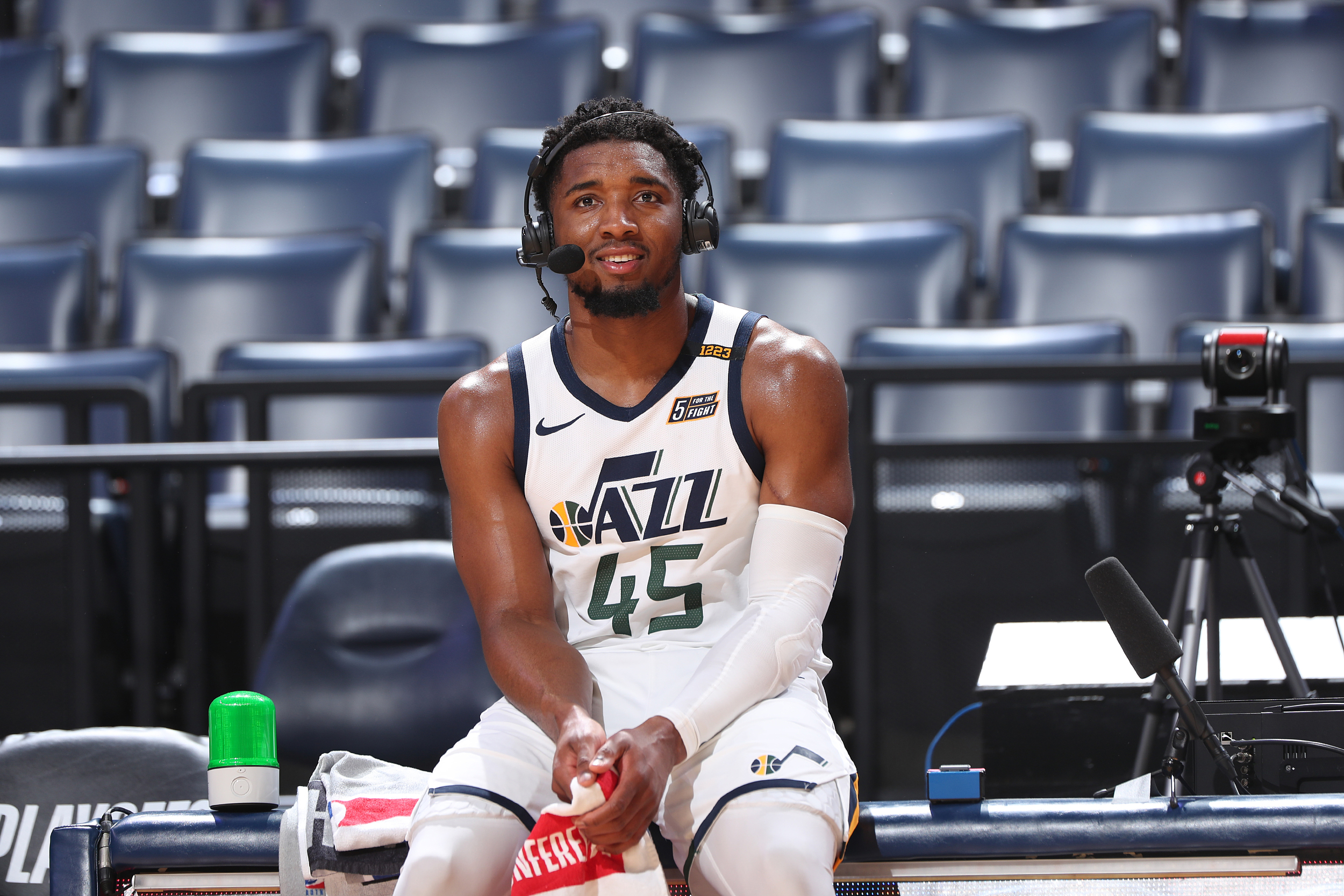 米切尔表现出色.