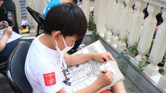 百位小朋友相聚上海大世界，用绘画感受海派建筑风情
