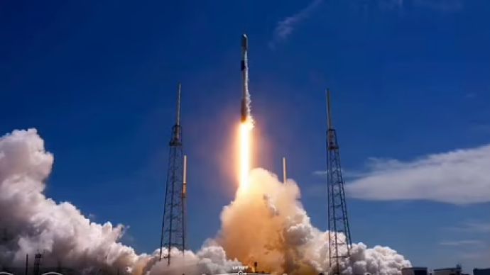 SpaceX第29批星链卫星上天，半个整流罩重复使用5次