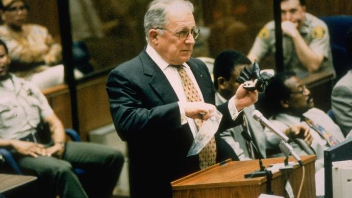 美国O·J·辛普森“杀妻案”辩护律师去世，享年87岁