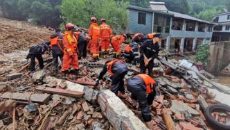 浙江诸暨遭受百年一遇强降雨极端天气，造成2人死亡2人失联