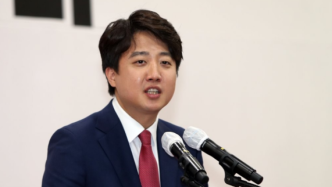 韩国政坛新星崛起：36岁李俊锡今天角逐最大在野党党首