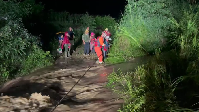 云南元江強(qiáng)降雨致山洪暴發(fā)：被困26人獲救，另有1人遇難