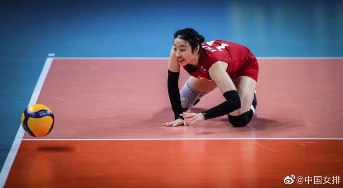 中国女排提前无缘世界联赛四强：今夜对阵全胜美国，模拟奥运
