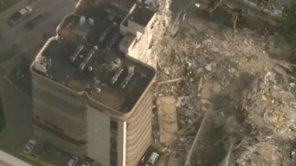 美国住宅楼坍塌事故失踪者家属：希望政府真正重视有关问题