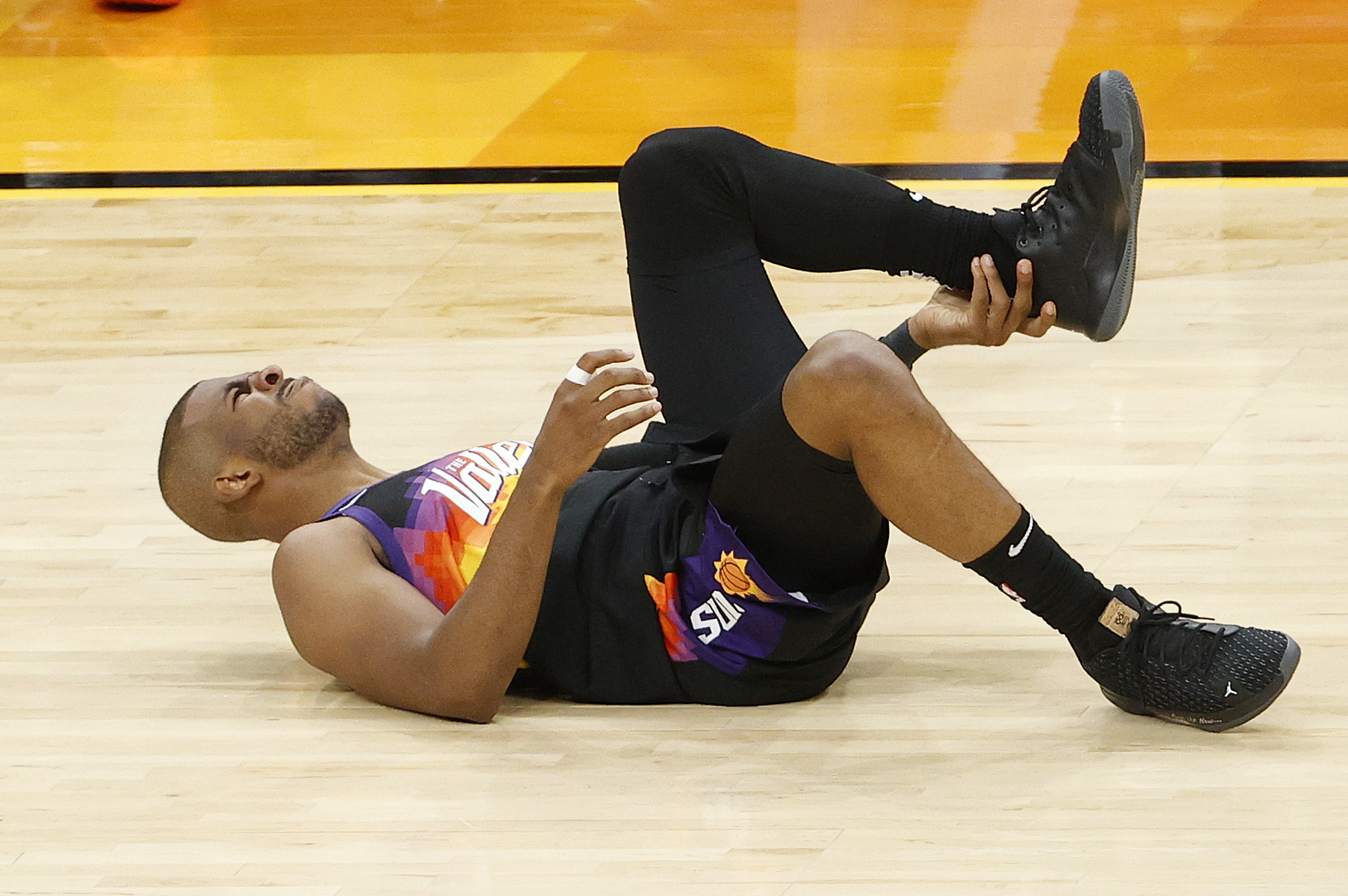 保罗32分9助攻,历史第三人