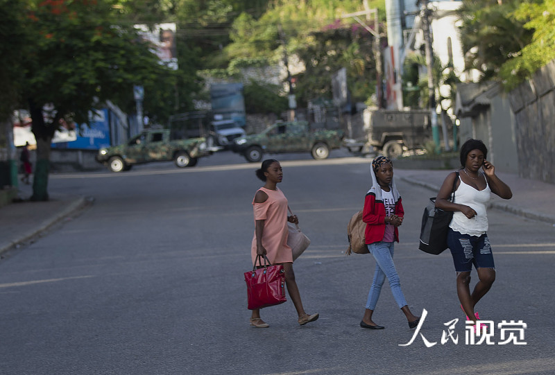 海地太子港,海地总统若弗内尔·莫伊兹的私人住所附近