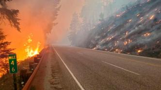 美国西部多州山火肆虐，俄勒冈州受灾严重