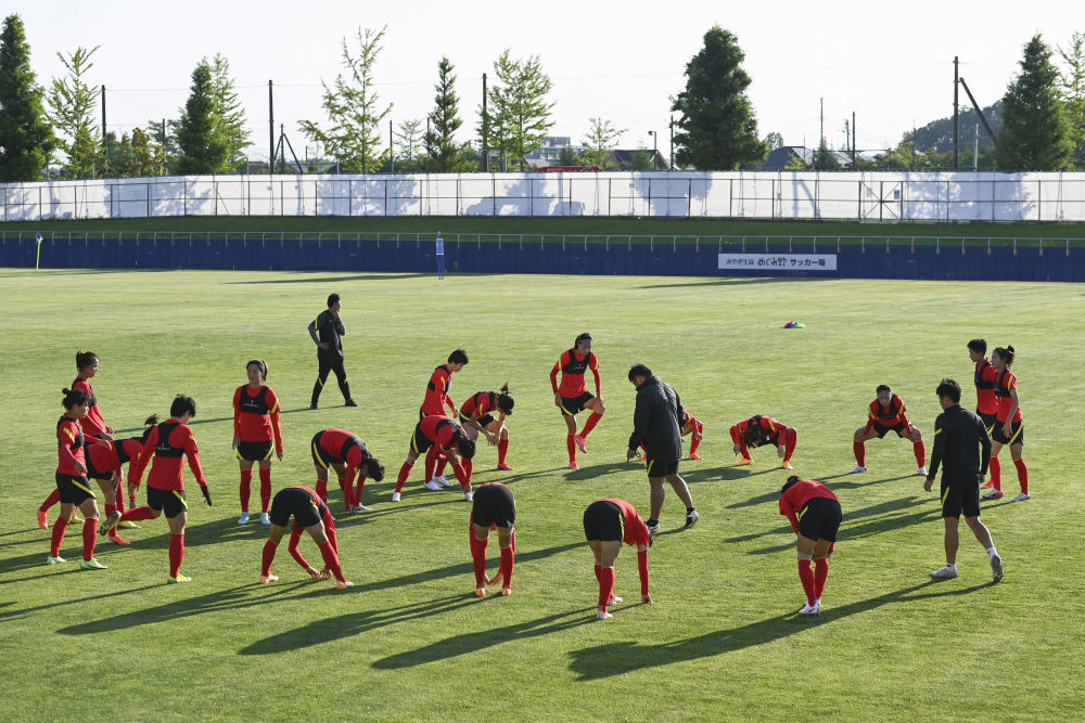 体坛联播丨中国女足感谢日本服务保障 美国男篮拉文被隔离 运动家 澎湃新闻 The Paper
