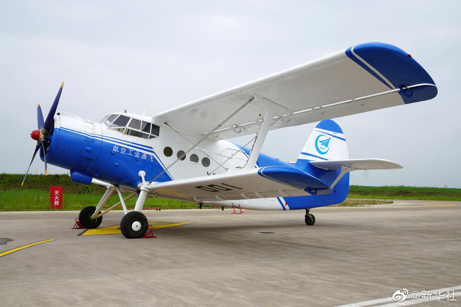 运五通用无人机成功完成首飞