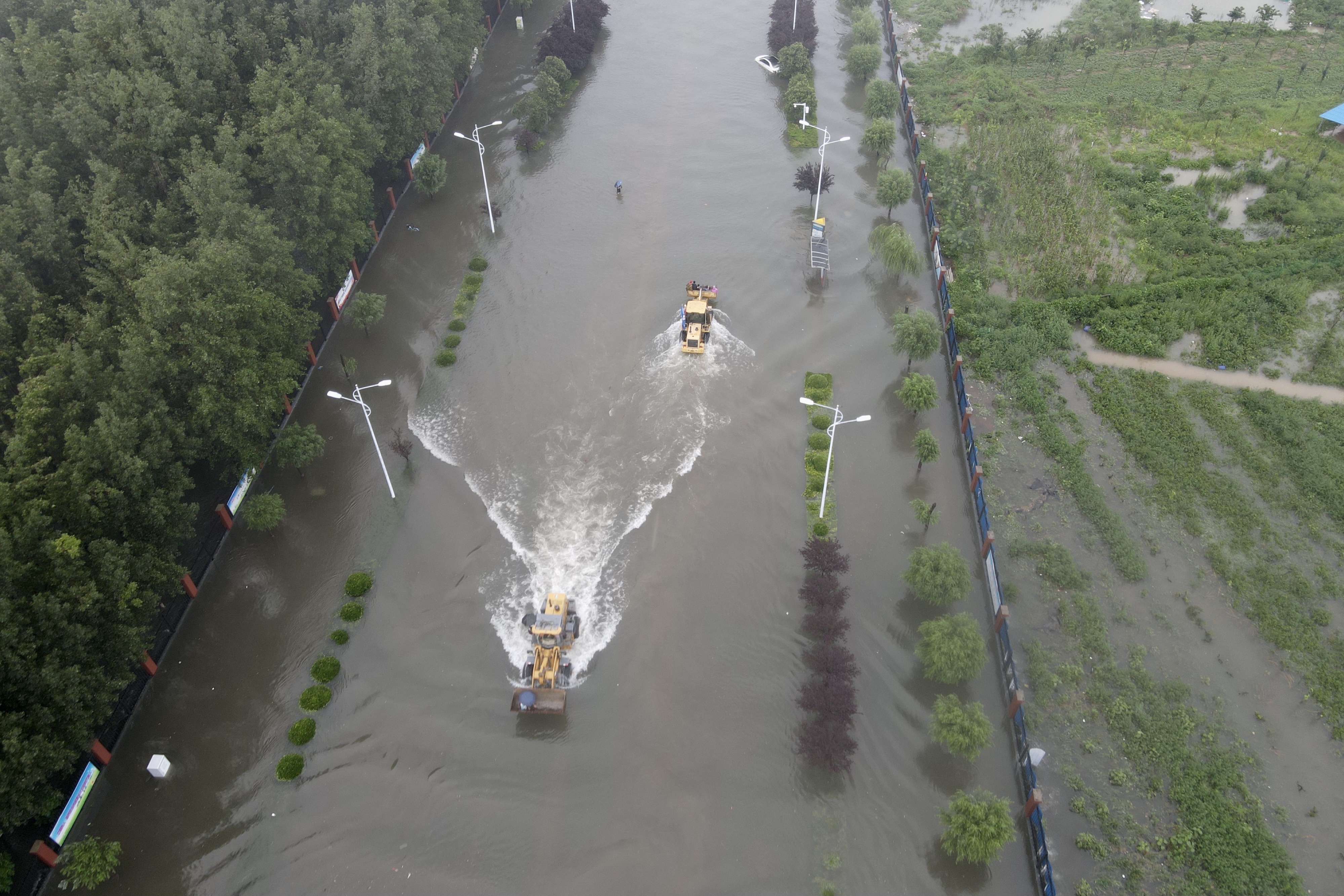 河南新乡特大暴雨图片图片