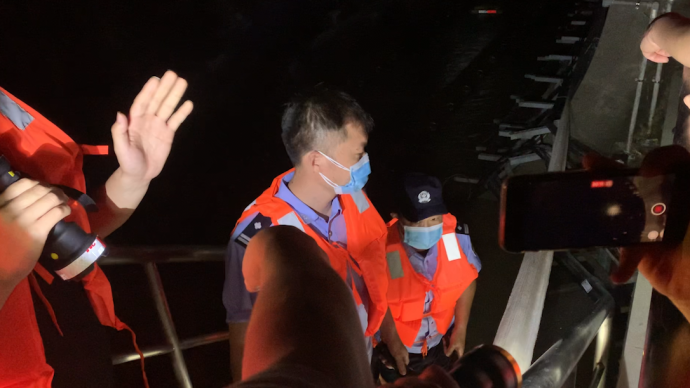 民警进郑州地铁隧道找人未果，上海女子盼专业救援人员寻夫