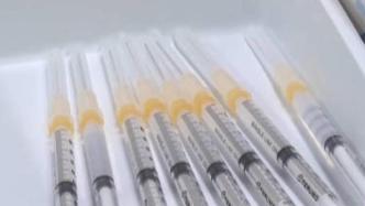 新冠疫苗第三剂加强针是否必要？英美专家回应