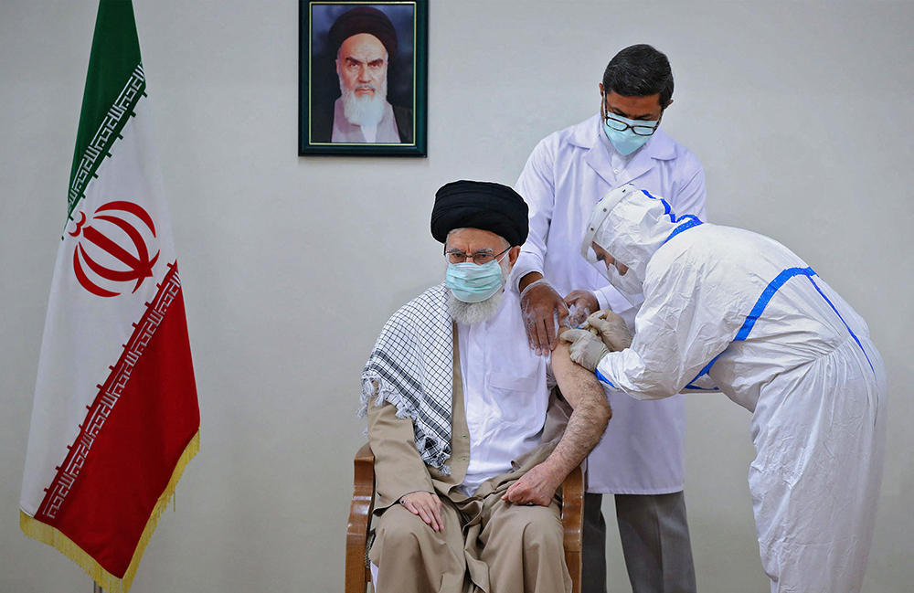 当地时间2021年7月23日，伊朗德黑兰，伊朗最高领袖哈梅内伊接种伊朗国产新冠疫苗COV-Iran Barekat的第二针。