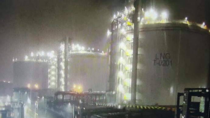 洋山天然气接收站平安度过风雨连潮夜，严守上海能源安全防线